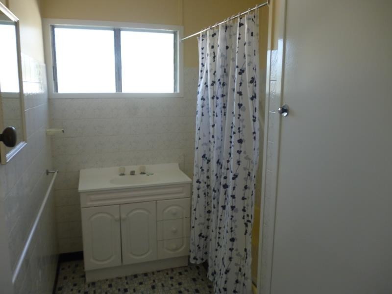 66 Alexandra Street, Park Avenue QLD 4701